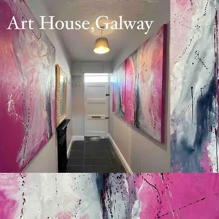 The Art House Nyaraló *